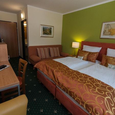 Hotel Kreuzwirt Engerwitzdorf Buitenkant foto