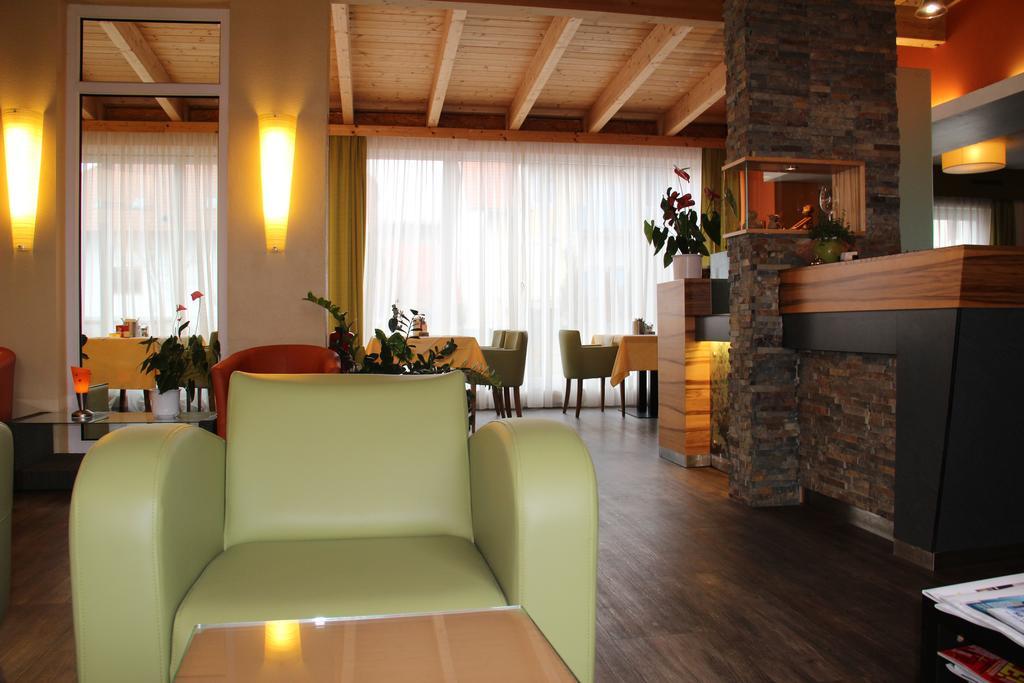 Hotel Kreuzwirt Engerwitzdorf Buitenkant foto