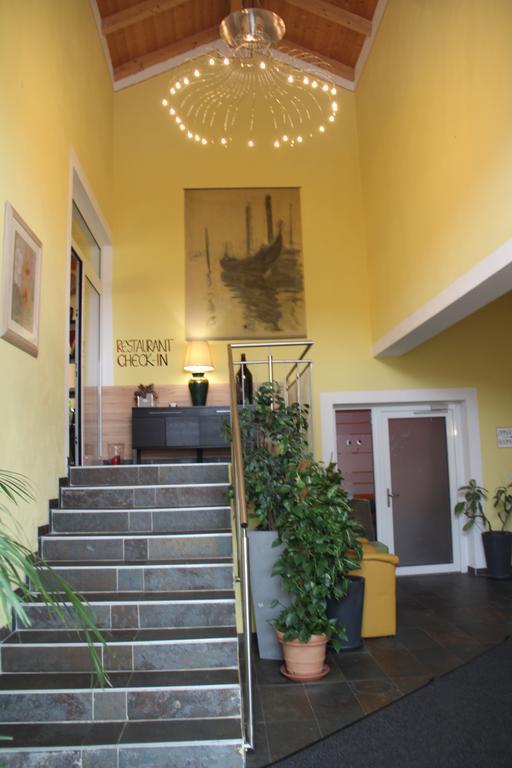 Hotel Kreuzwirt Engerwitzdorf Buitenkant foto